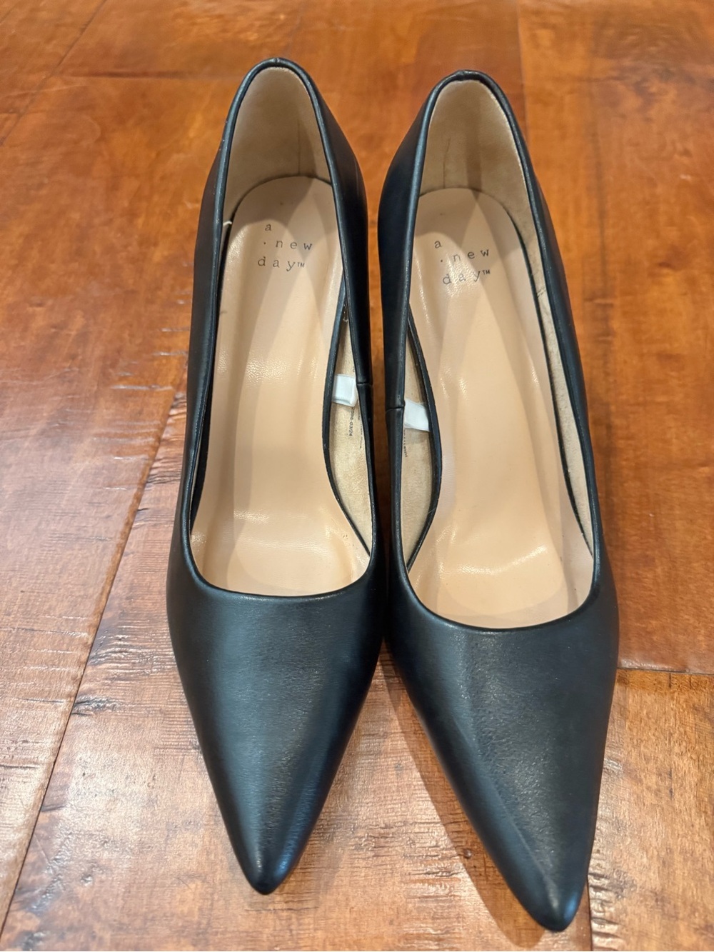 a new day Black Pointed-Toe Classic Pumps